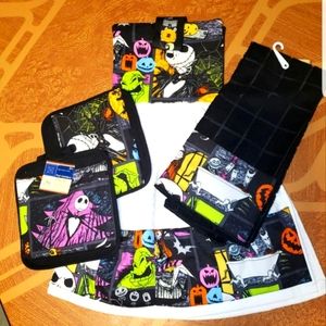 Nightmare Before Christmas Kitch Rail Towels and Potholder Set.